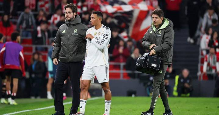 Trent Alexander-Arnold, más de dos meses de baja por una lesión en el cuádriceps de la pierna izquierda