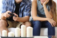 Girlfriend Accuses Boyfriend of Being 'Selfish' for Not Giving Up Video Games, Says She Feels 'Ignored'