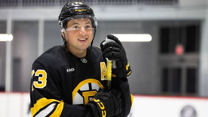 Bruins' Charlie McAvoy nears return after face injury