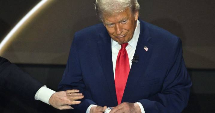 Trump's bizarre four-word comment after telling World Cup draw he 'settled eight wars'