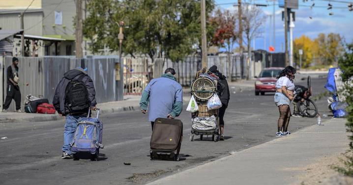 Sweatshirt-gate? In Albuquerque, photos of homeless residents in pro