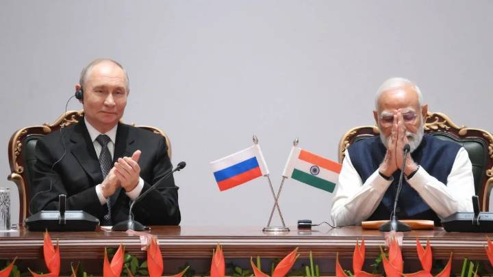 At India-Russia Business Forum, Modi highlights opportunities, Putin commits to reducing trade deficit