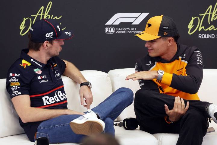 F1 Abu Dhabi GP live: Norris puts pressure on Piastri as Hamilton misses out in FP1