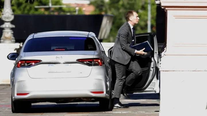 Santilli recibe al embajador de EE.UU. en una semana clave de negociaciones