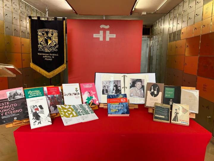 Depositan legado de Rosario Castellanos en la Caja de las Letras, en Madrid