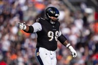 Ravens sign DT Travis Jones to 3