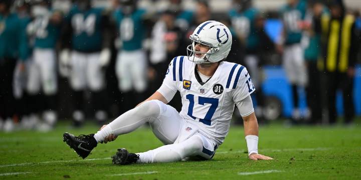 Colts confirm QB Daniel Jones has season-ending Achilles injury