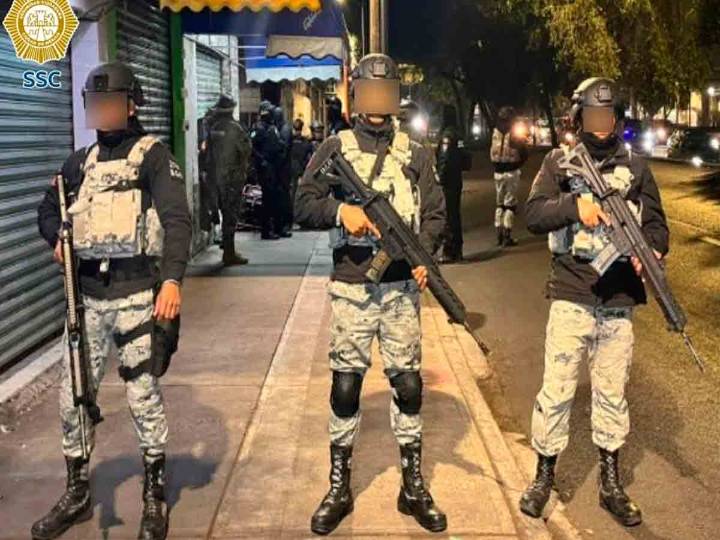 Cae banda en CDMX; aseguran casi 800 dosis de droga en tres cateos