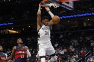 Deadspin | Report: Giannis Antetokounmpo, Bucks discussing future