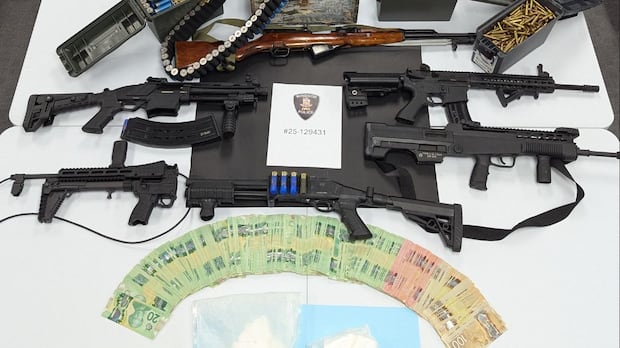 Windsor police seize drugs, guns and cash, three people arrested