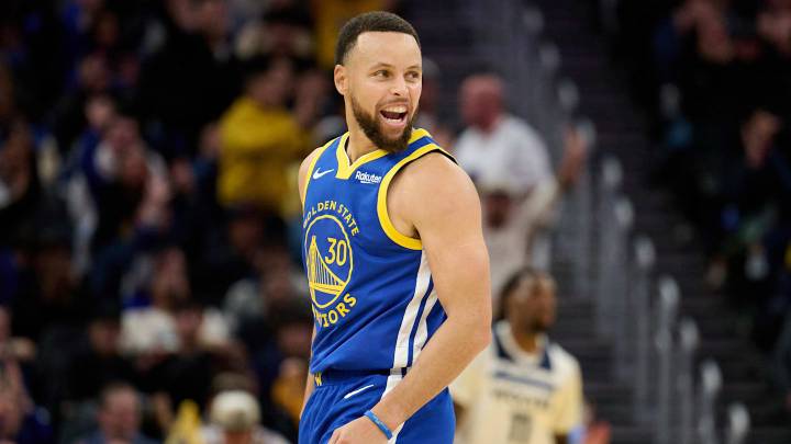 Steph Curry Passed Michael Jordan for a Bit of History in 39