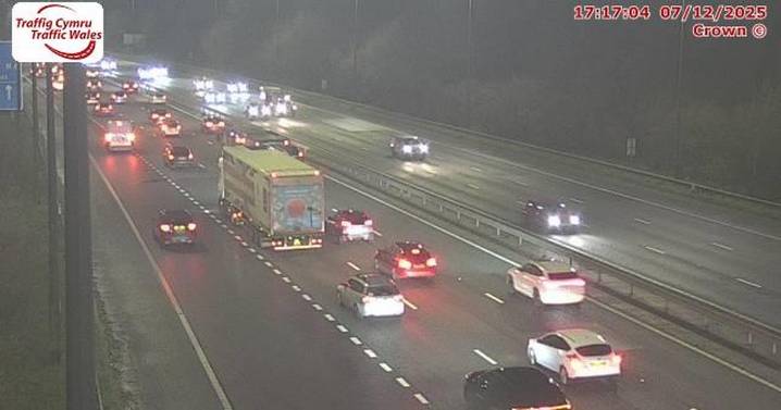 M48 Severn Bridge closed amid high winds