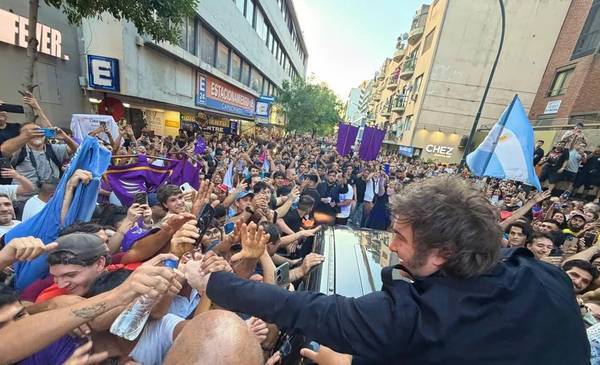 “Tour de la Gratitud”: el presidente Javier Milei encabezó una caravana libertaria en Córdoba