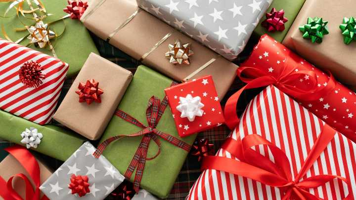 Holiday mailing, shipping deadlines 2025. See dates for USPS, UPS, FedEx