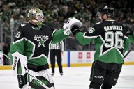 Deadspin | Stars' Jake Oettinger hopes for happy homecoming vs. Wild