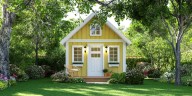 What Are Granny Pods? All About Prefab Backyard Tiny Homes