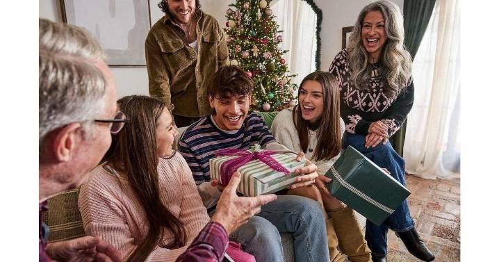 Estas fiestas, encuentra un regalo tecnológico para cada miembro de la familia