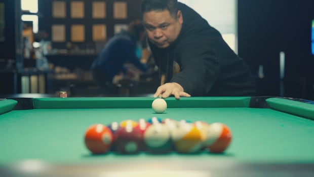 Rack 'em: Filipino billiards community thriving in Winnipeg