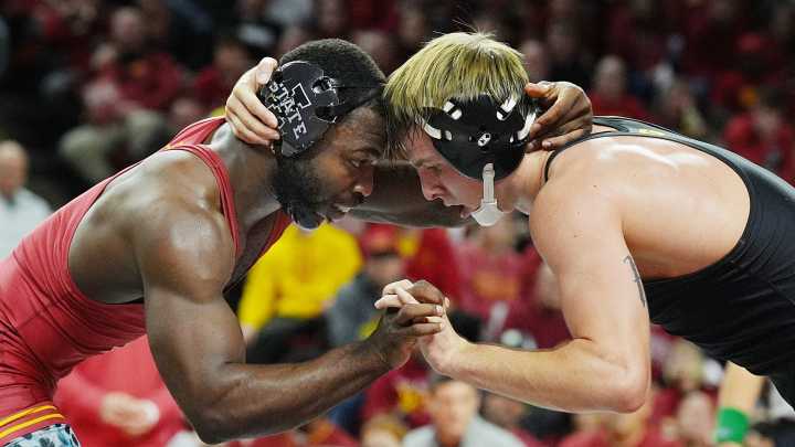 Watch Iowa wrestling vs Utah Valley, Chattanooga today, TV, streaming