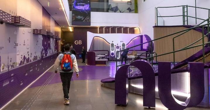 Nubank quiere ser banco en su país: Solicita licencia en Brasil