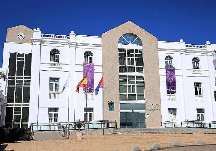 El Cabildo paraliza el contrato marco de espectáculos, por un recurso