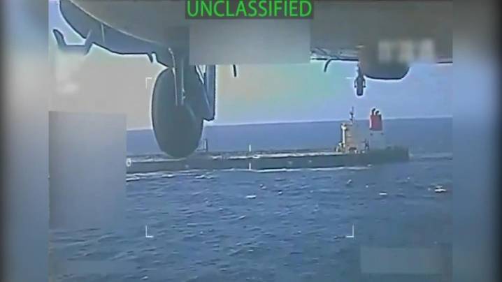 EE.UU. dirige a su costa el petrolero incautado frente a Venezuela para confiscar su crudo