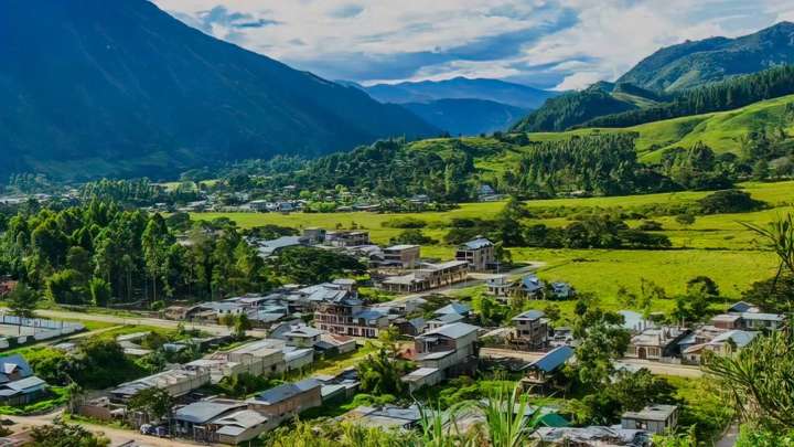 Instan al Congreso a debatir ley que establece presupuesto básico para centros poblados