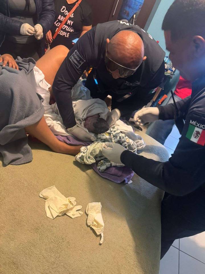 Asisten municipales a mujer en labor de parto en Riveras del Bravo