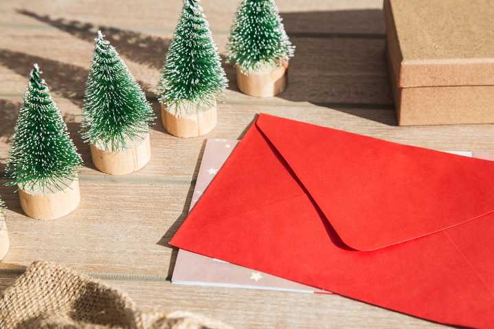 Miss Manners: I don’t want my kids begging for gifts like their cousins do