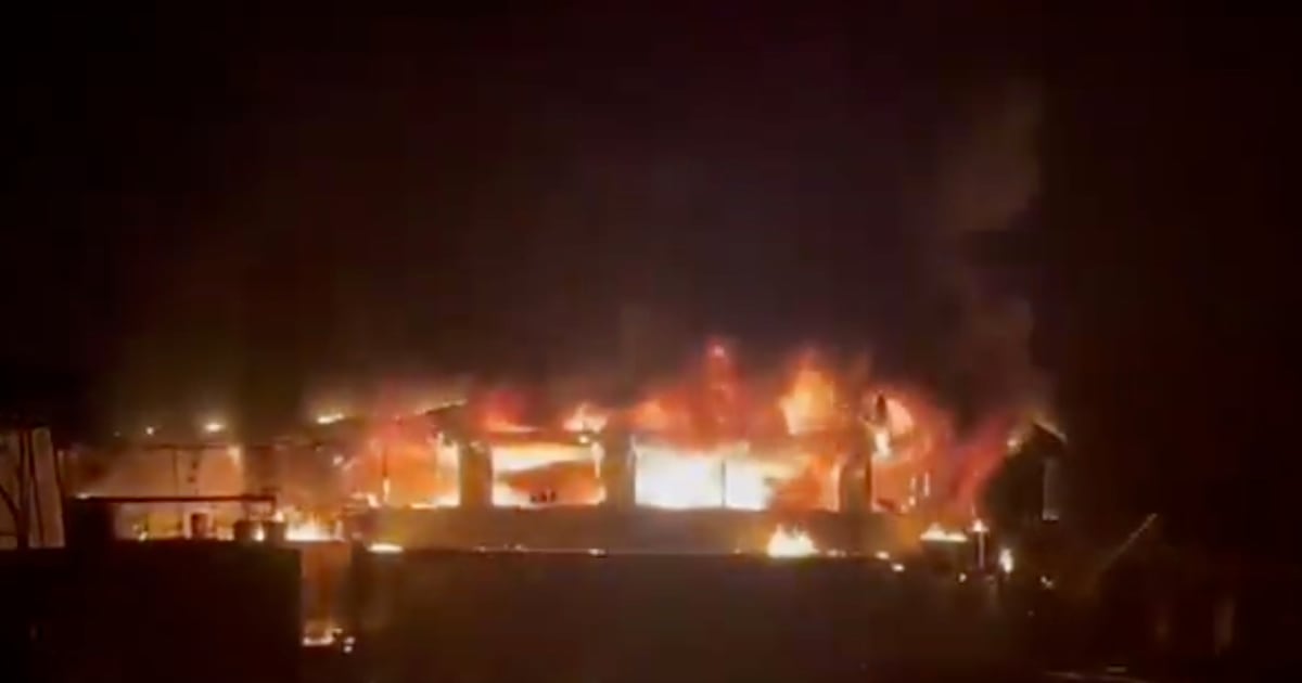 Incendio en una discoteca de la India deja 23 muertos