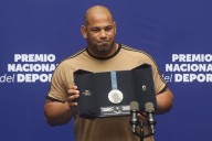 “Esto parecía imposible”: Yasmani Acosta recibe el Premio Nacional del Deporte 2024 y hace una petición al Presidente Boric