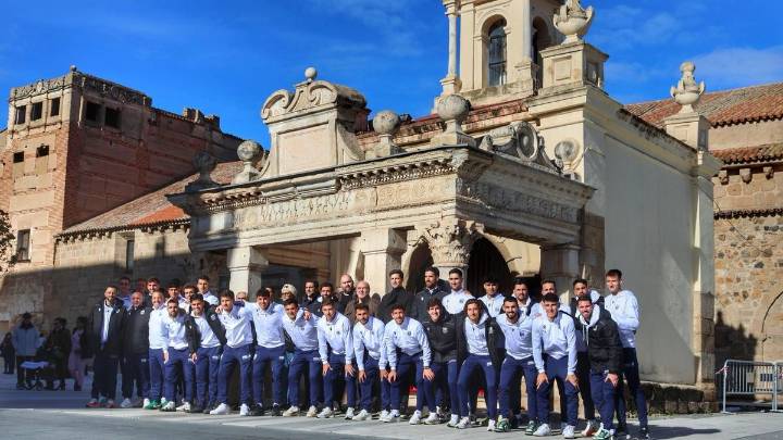 El Mérida ya muestra la profundidad de su armario