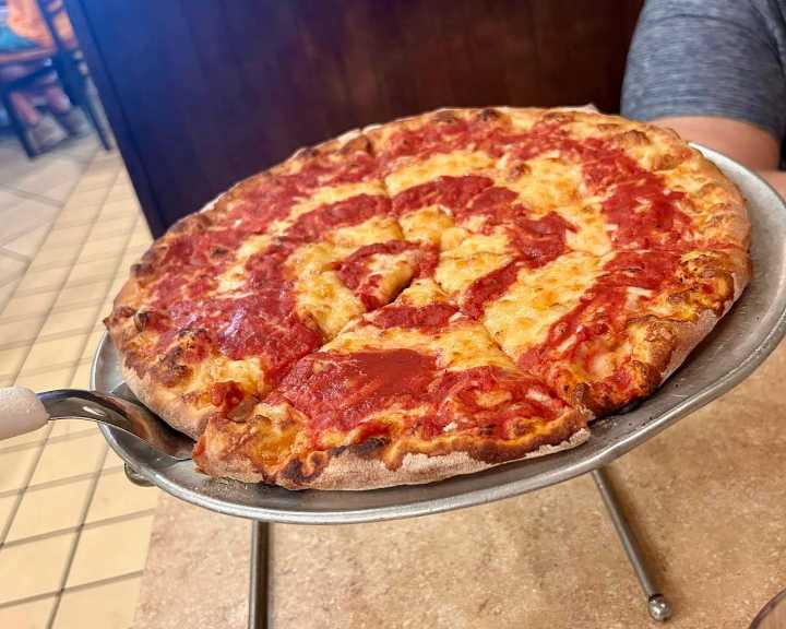 Regional pizza chain changes hands, eyes Pa. growth
