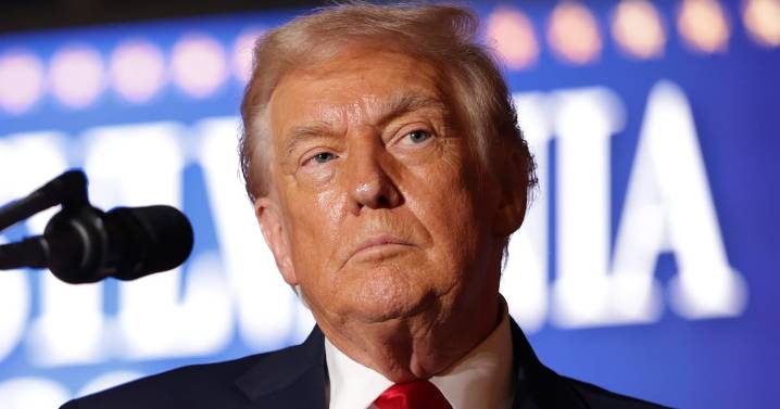 Donald Trump’s Now Been Covering His Hand With a Bandage for a Full Week