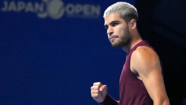 Carlos Alcaraz Reveals the One Habit That Makes Him Unstoppable on Court Carlos Alcaraz stays unstoppable by focusing on growth, learning from losses, and valuing consistency over criticism. Maleeha S