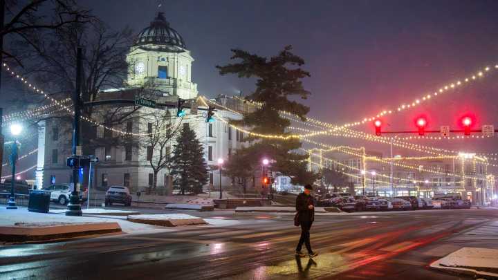 See photos of snow-covered Bloomington at night in December snow