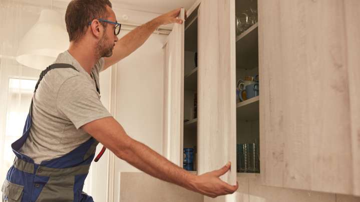 How To Fix Cracked Cabinets Without Using Wood Glue
