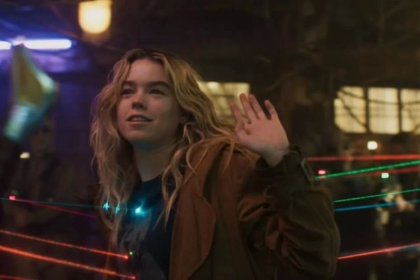 Deslumbra 'Supergirl' con un tráiler lleno de nuevos aliados