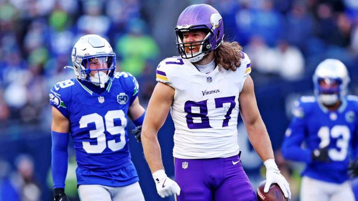 Vikings’ Jordan Addison, TJ Hockenson limited at practice before Cowboys game