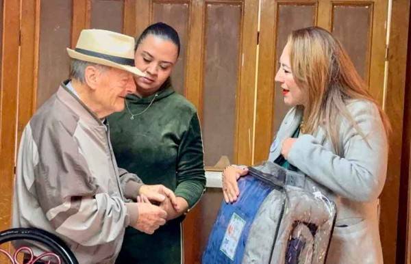 DIF Municipal entrega cobijas a la casa de asistencia 'Mi Refugio'