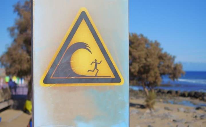 Terremoto de magnitud 7.6 en Japón activa alerta por tsunami; reportan al menos 8 heridos