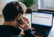 Detienen a dos personas por estafa