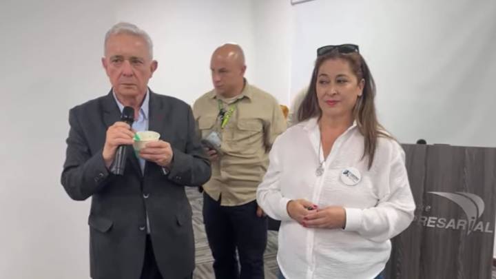 Álvaro Uribe anuncia nuevos nombres en lista a la Cámara de Representantes con la que irá el Centro Democrático a elecciones