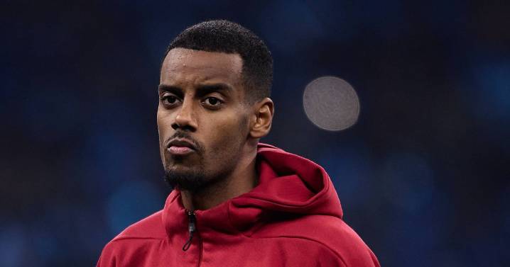 Alexander Isak and Liverpool issued 'no excuses' verdict
