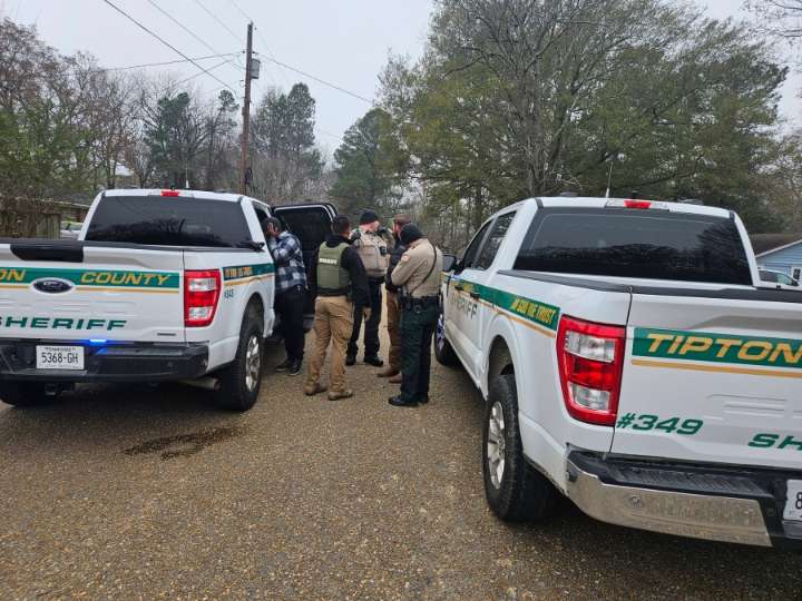 Armed suspect in custody after shooting in Tipton County