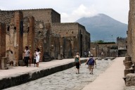Scientists discover secrets of ancient Roman concrete at Pompeii