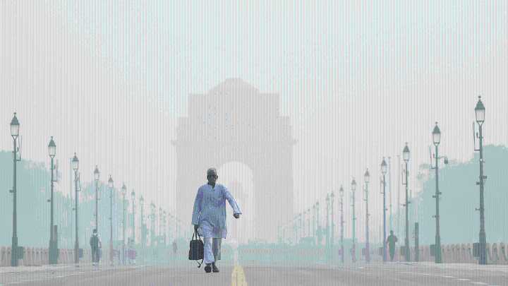Anti-smog guns, mechanised road sweepers & sprinklers to be deployed across Delhi