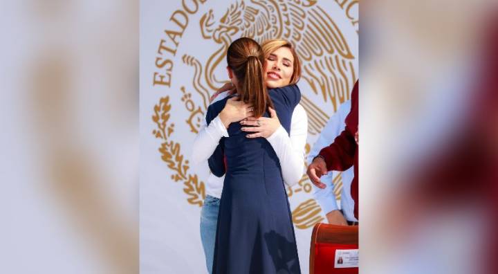 Gobernadora de BC se suma a celebración de la 4T en el Zócalo