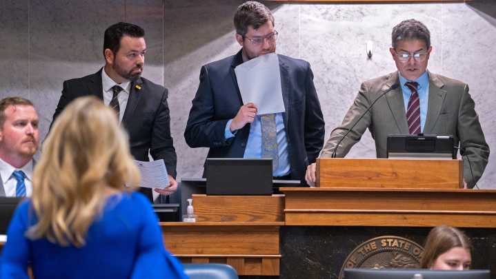 Live updates: Indiana Senate prepares for a final vote on redistricting