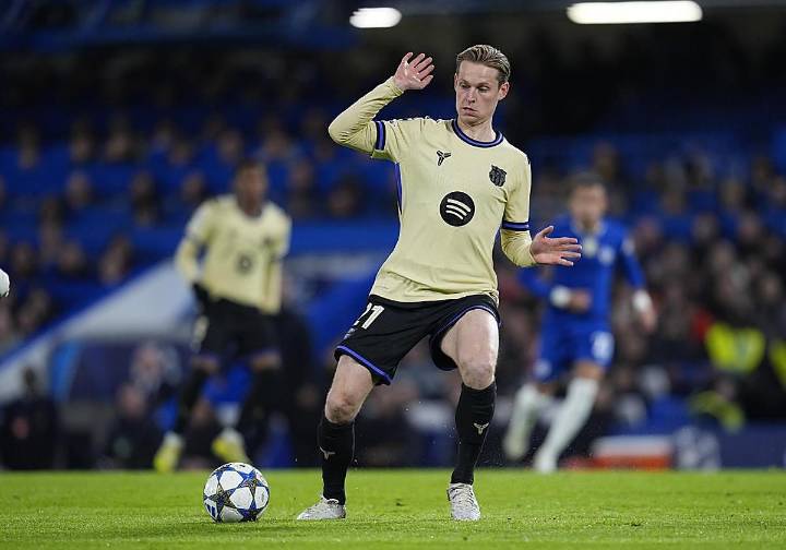 Frenkie de Jong, baja de última hora en el Barça